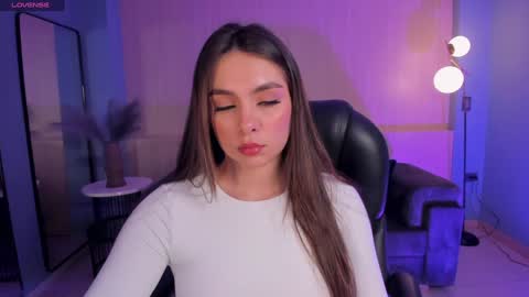 Snapshot of eloisaolivero chatting on 27, 1, 2025 ELOISA OLIVERO online show from 27, 1, 2025