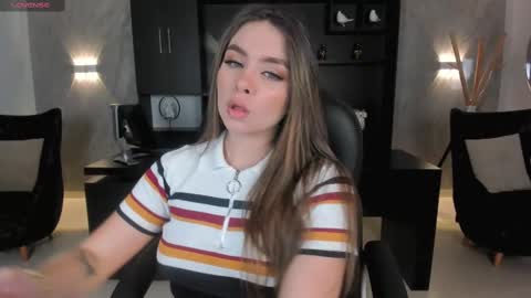 Snapshot of eloisaolivero chatting on 12, 2, 2025 ELOISA OLIVERO online show from 12, 2, 2025