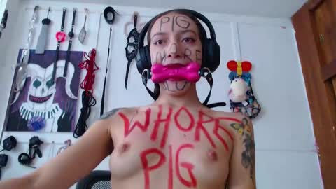 Snapshot of eloise_brown_ chatting on 14, 1, 2025 Chelsea Please help me to reach 100 thumbs up online show from 14, 1, 2025