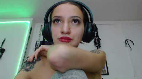 Snapshot of eloise_brown_ chatting on 9, 2, 2025 Chelsea Please help me to reach 100 thumbs up online show from 9, 2, 2025