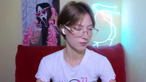 Snapshot of elsaangel chatting on 24, 7, 2026 elsaangel online show from 24, 7, 2026