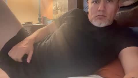 Snapshot of elvecinoequipadon chatting on 18, 5, 2026 Petrhus Rockpic online show from 18, 5, 2026