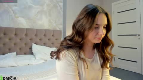 Snapshot of elvienne chatting on 14, 5, 2026 Elvienne online show from 14, 5, 2026