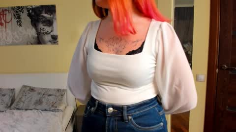 Snapshot of elwynaburnard chatting on 8, 2, 2025 Belle online show from 8, 2, 2025