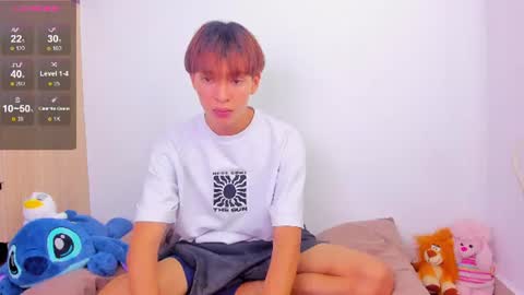 Snapshot of ely_king chatting on 18, 6, 2026 E L Y K I N G online show from 18, 6, 2026