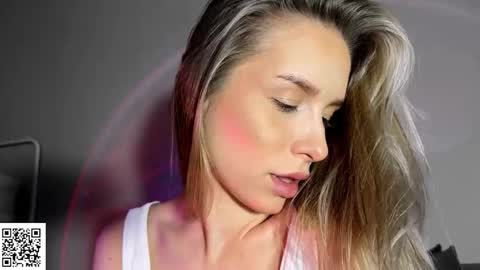 Elysia online show from 19, 10, 2025