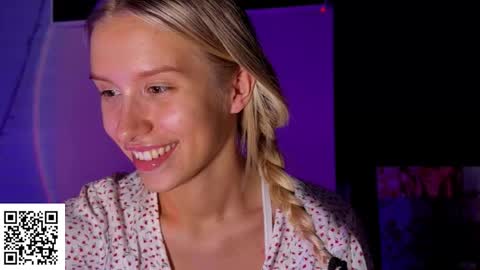 Elysia online show from 10, 11, 2025