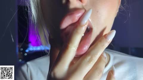 Elysia online show from 27, 11, 2025