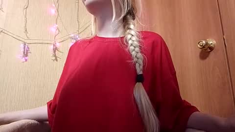 Elza Kom online show from 11, 12, 2024