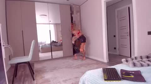 Snapshot of elza_mature chatting on 4, 5, 2026 Elza online show from 4, 5, 2026