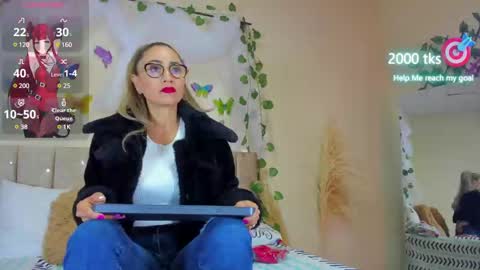 Snapshot of ema_garciaa chatting on 8, 3, 2025 ema garcia online show from 8, 3, 2025