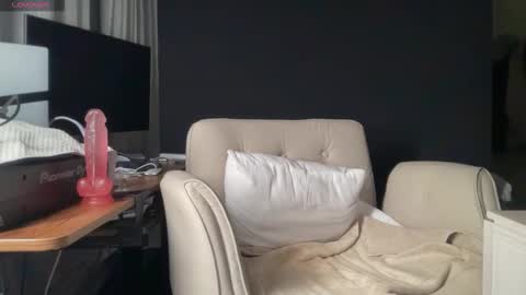 Ema Love online show from 13, 1, 2026