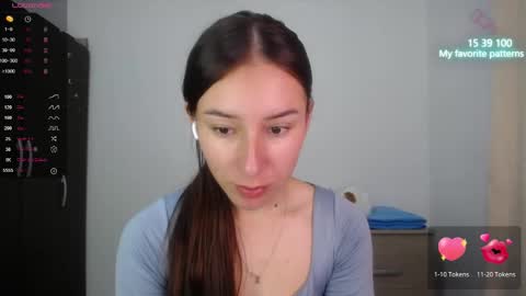 Snapshot of emaa_martins chatting on 21, 10, 2025 Emaa online show from 21, 10, 2025