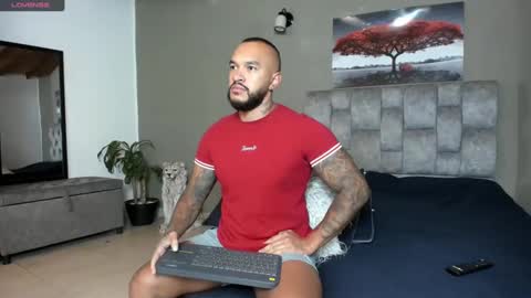 Snapshot of emanuelspencer chatting on 11, 2, 2025 emanuelspencer online show from 11, 2, 2025
