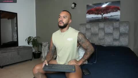 Snapshot of emanuelspencer chatting on 13, 2, 2025 emanuelspencer online show from 13, 2, 2025