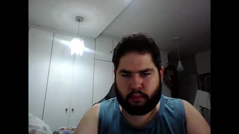 embarrassed_str8_3incher online show from 18, 4, 2026