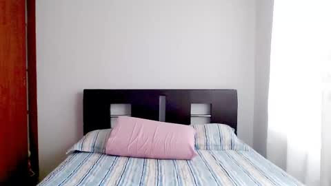 emely_sexx online show from 28, 11, 2025