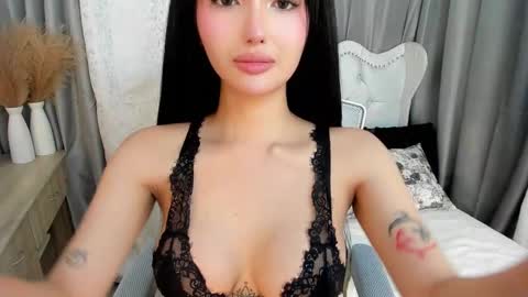 Emerald online show from 6, 12, 2024