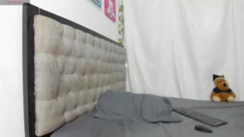 Snapshot of emi_henao chatting on 20, 2, 2026 EMI online show from 20, 2, 2026