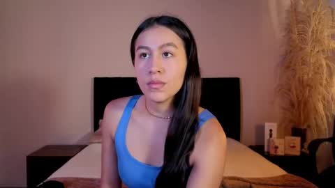 Emilia Gomez online show from 12, 5, 2026