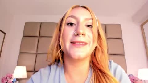 EMILY ROBERTS online show from 22, 1, 2025