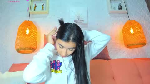 Snapshot of emiily_s chatting on 3, 10, 2025 Emily online show from 3, 10, 2025