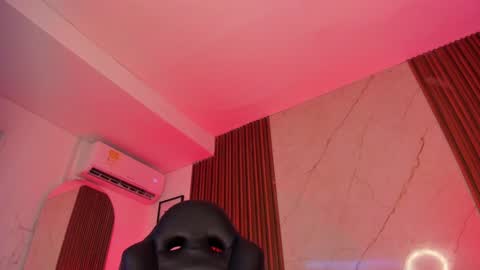 Snapshot of emiilycollins1 chatting on 12, 12, 2024 online show from 12, 12, 2024