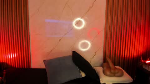 Snapshot of emiilycollins1 chatting on 30, 1, 2025 online show from 30, 1, 2025