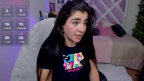 emilayton_ online show from 26, 9, 2025