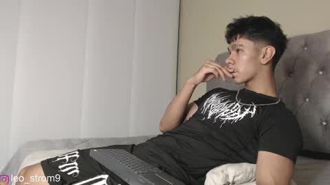 emile_239 online show from 18, 2, 2025