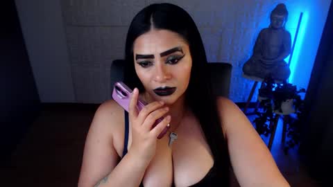 Snapshot of emili_evans_ chatting on 17, 12, 2024 POWERFULL GODDESS EMILI online show from 17, 12, 2024
