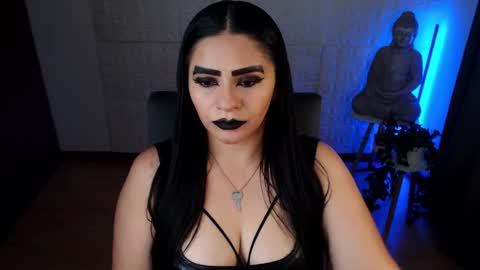 Snapshot of emili_evans_ chatting on 19, 12, 2024 POWERFULL GODDESS EMILI online show from 19, 12, 2024