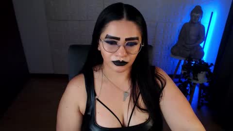 Snapshot of emili_evans_ chatting on 19, 12, 2024 POWERFULL GODDESS EMILI online show from 19, 12, 2024