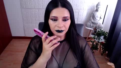 Snapshot of emili_evans_ chatting on 24, 12, 2024 POWERFULL GODDESS EMILI online show from 24, 12, 2024