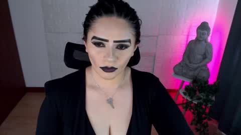 Snapshot of emili_evans_ chatting on 10, 9, 2025 POWERFULL GODDESS EMILI online show from 10, 9, 2025