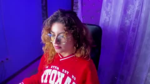 Emy  online show from 17, 9, 2025