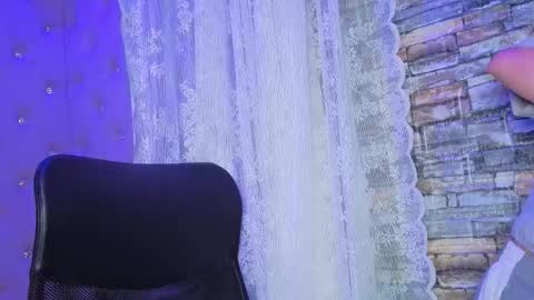 Emy  online show from 25, 11, 2025