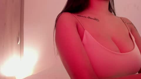 Snapshot of emilia_ghendle chatting on 1, 12, 2024 Emilia Big Boobs online show from 1, 12, 2024