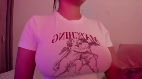 Snapshot of emilia_ghendle chatting on 11, 1, 2025 Emilia Big Boobs online show from 11, 1, 2025