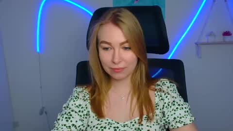 Snapshot of emilia_ilia chatting on 22, 5, 2026 Emilia online show from 22, 5, 2026
