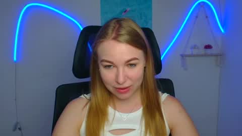 Snapshot of emilia_ilia chatting on 30, 6, 2026 Emilia online show from 30, 6, 2026