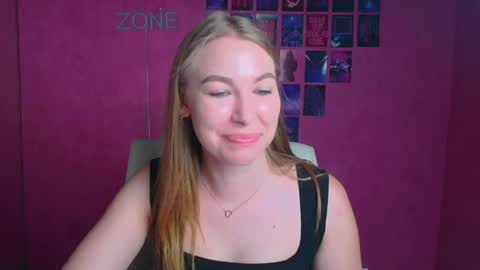 Snapshot of emilia_ilia chatting on 3, 7, 2026 Emilia online show from 3, 7, 2026