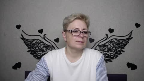 EmiliaGree online show from 1, 4, 2026