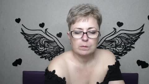 EmiliaGree online show from 15, 4, 2026