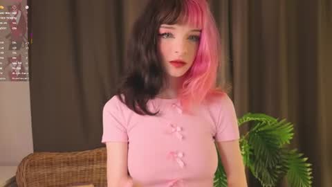 Snapshot of emiliahronick chatting on 2, 8, 2026 Felicia online show from 2, 8, 2026