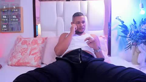 emilianoclarke online show from 30, 9, 2025