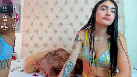 emilieandblake online show from 28, 12, 2024