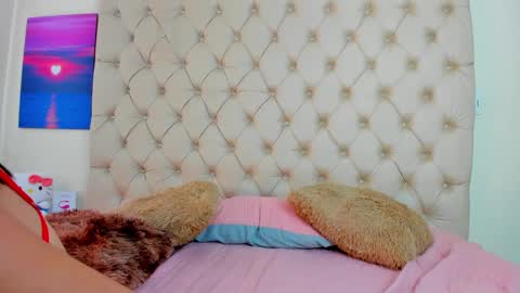 emilieandblake online show from 5, 1, 2025