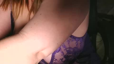 Snapshot of emiliefoxx chatting on 8, 5, 2026 emilie foxx online show from 8, 5, 2026