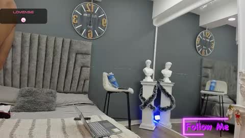 Snapshot of emilio_brandon chatting on 15, 12, 2025 Emilio online show from 15, 12, 2025